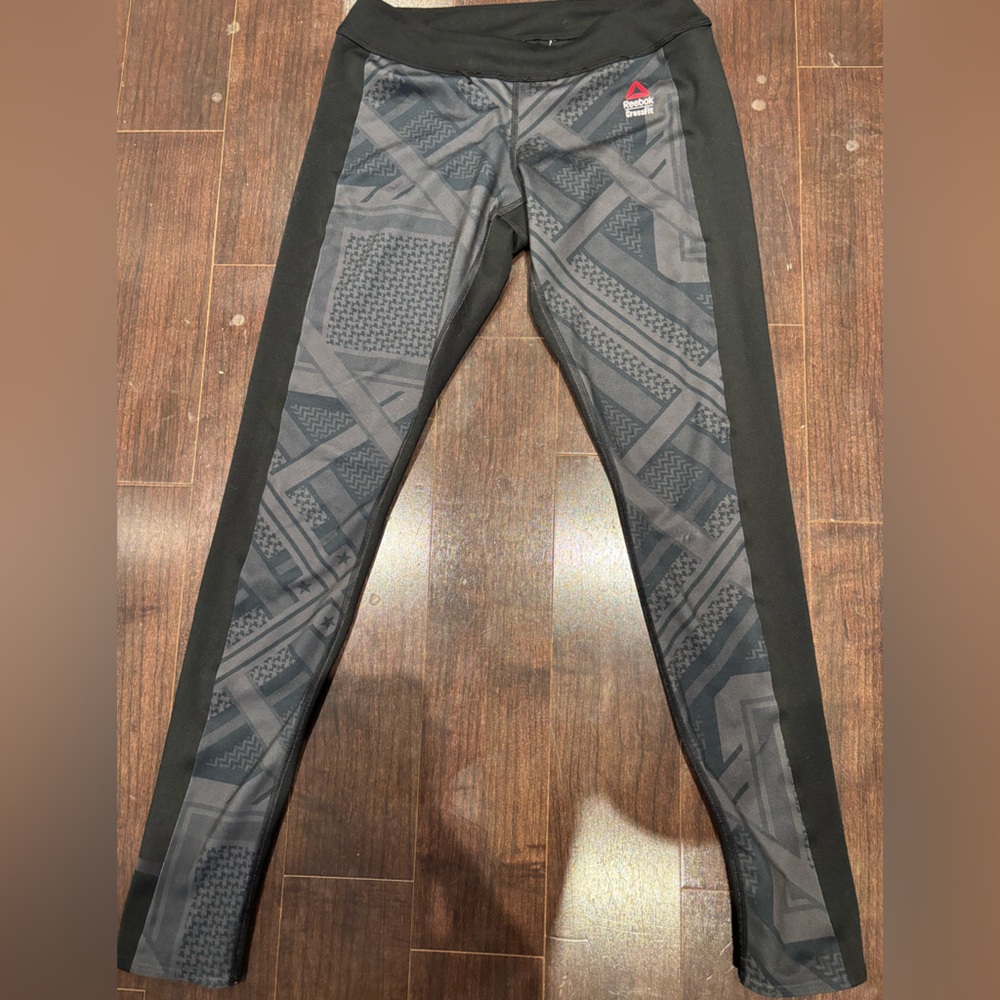 Reebok crossfit reversible Black and Gray Patterned Leggings